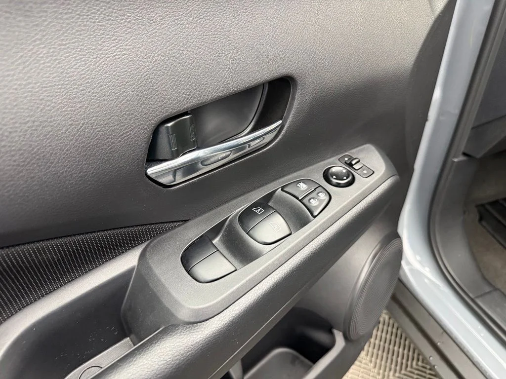 Used 2024 Gray Nissan SV image 16
