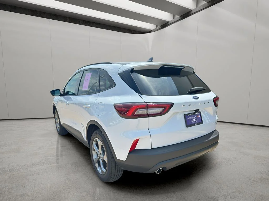 Used 2026 Star White Metallic Tri-Coat Ford ST Line image 7