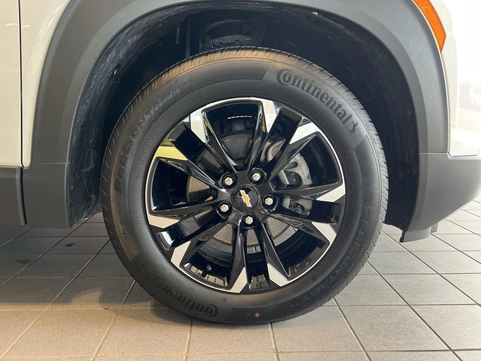 Used 2023 Summit White Chevrolet LT image 12