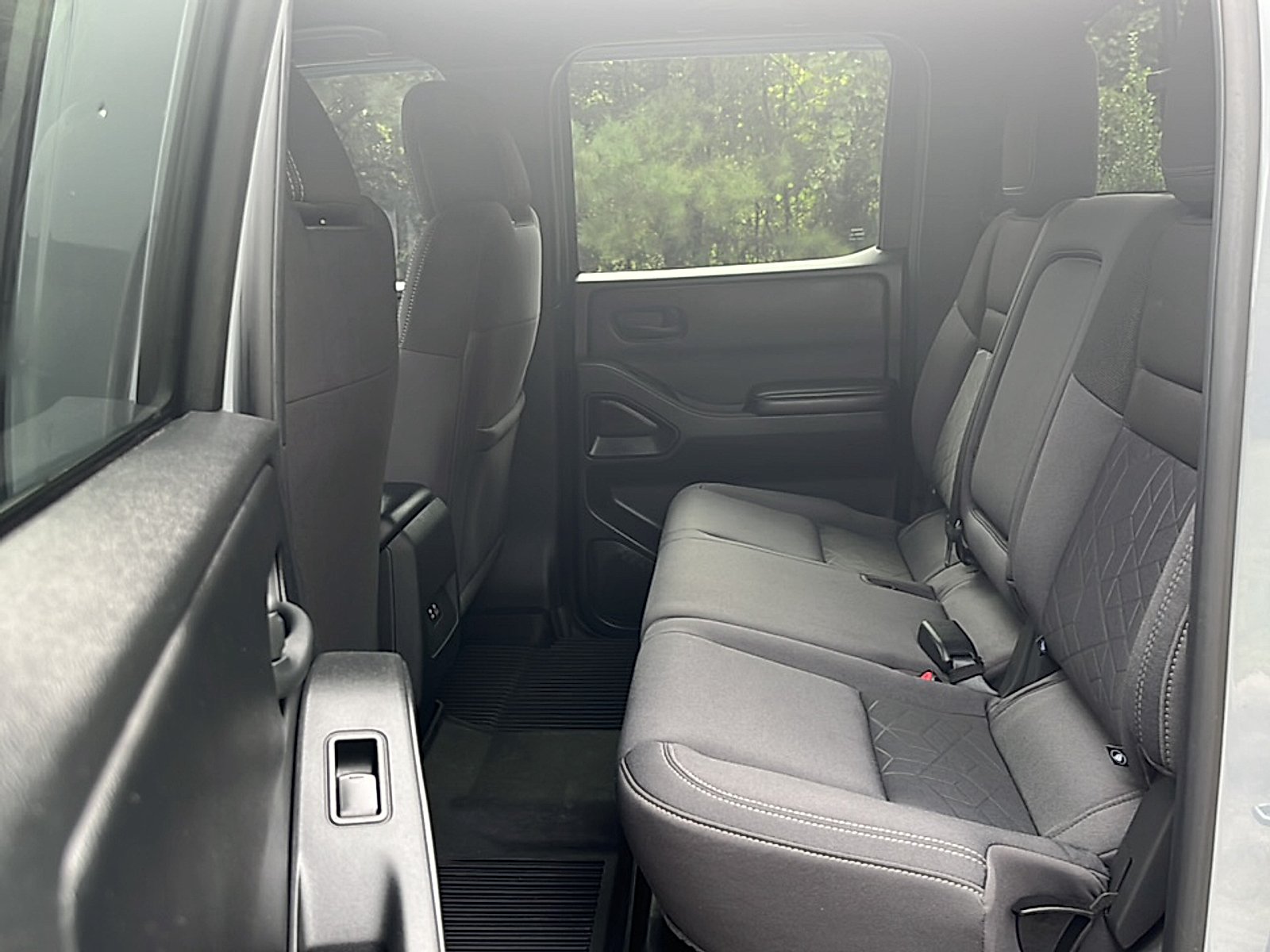 Used 2026 Boulder Gray Pearl Nissan Crew Cab SV 4x2 image 13