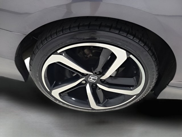 Used 2018 Modern Steel Metallic Honda Sport 1.5T image 12
