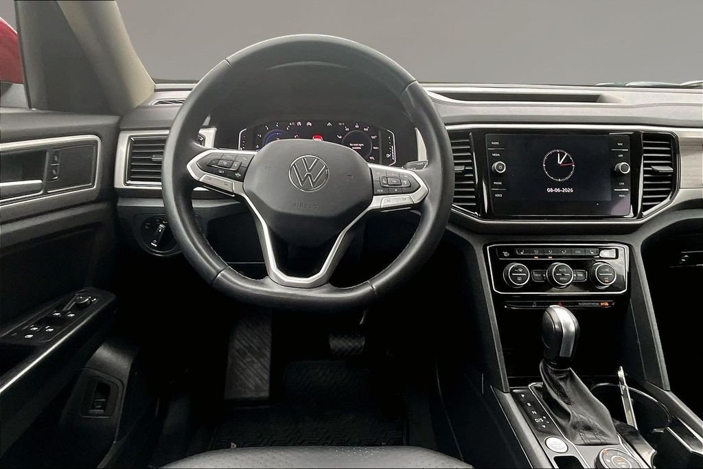 Used 2021 Red Metallic Volkswagen SEL image 8