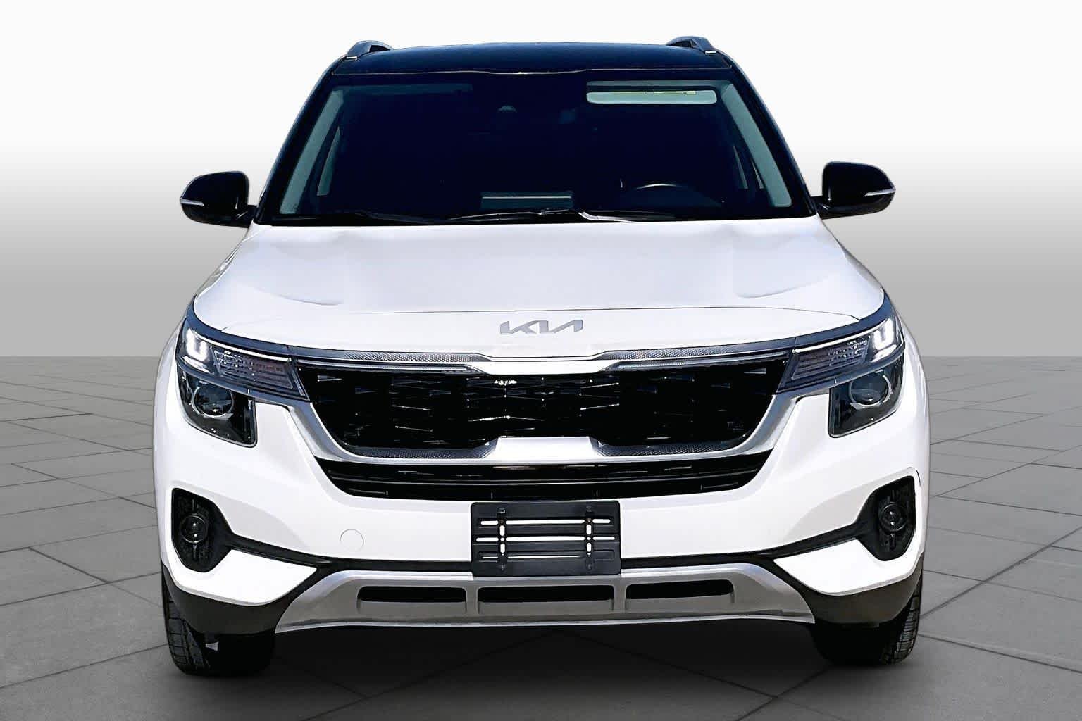 Pre-Owned 2022 Kia Seltos S