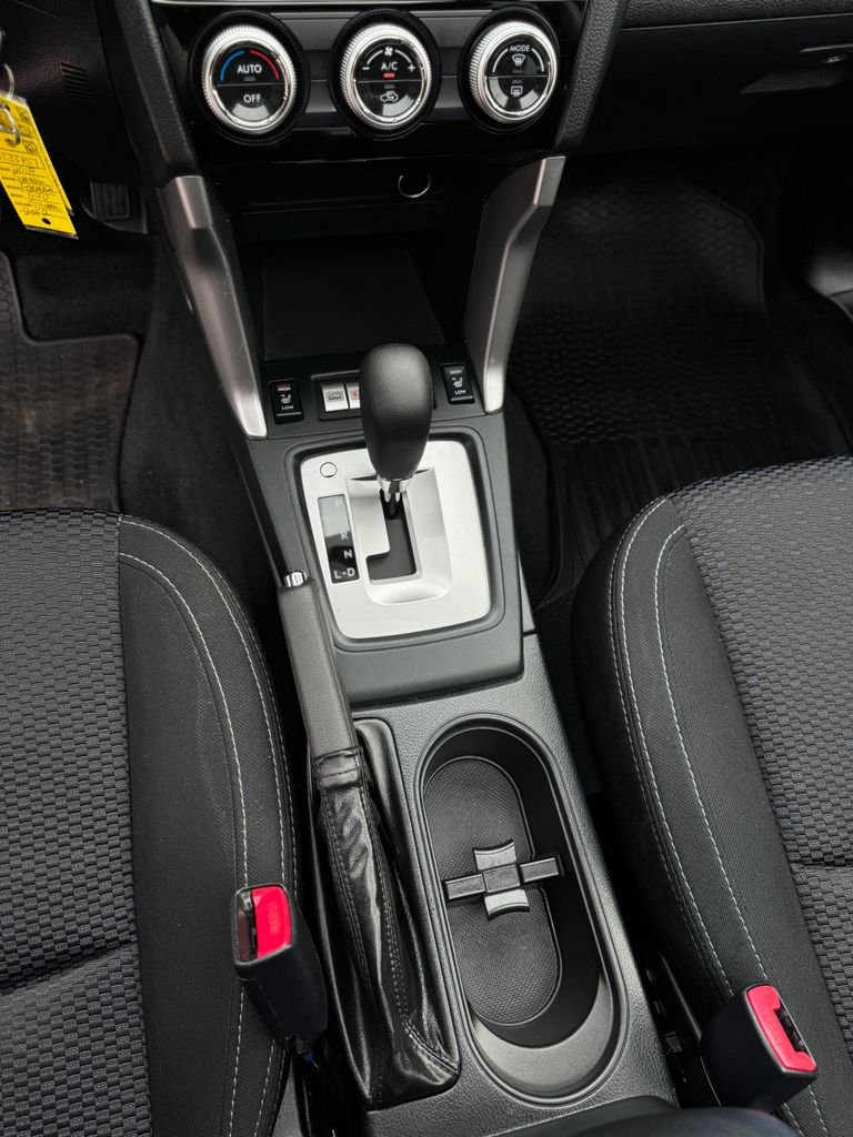 Used 2018 Ice Silver Metallic Subaru 2.5i Premium image 20