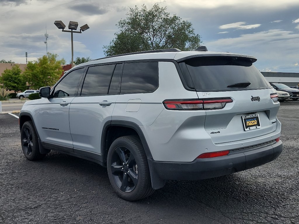 Used 2025 Silver Zynith Jeep Limited image 8