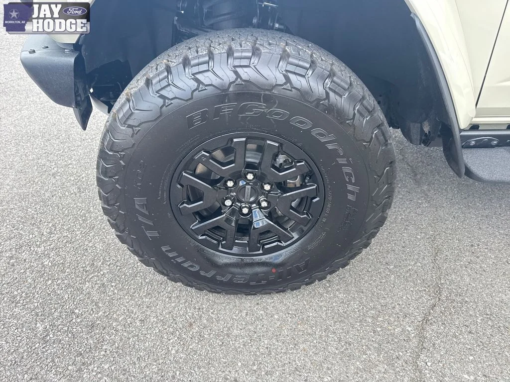 Used 2025 Desert Sand Ford Raptor image 28