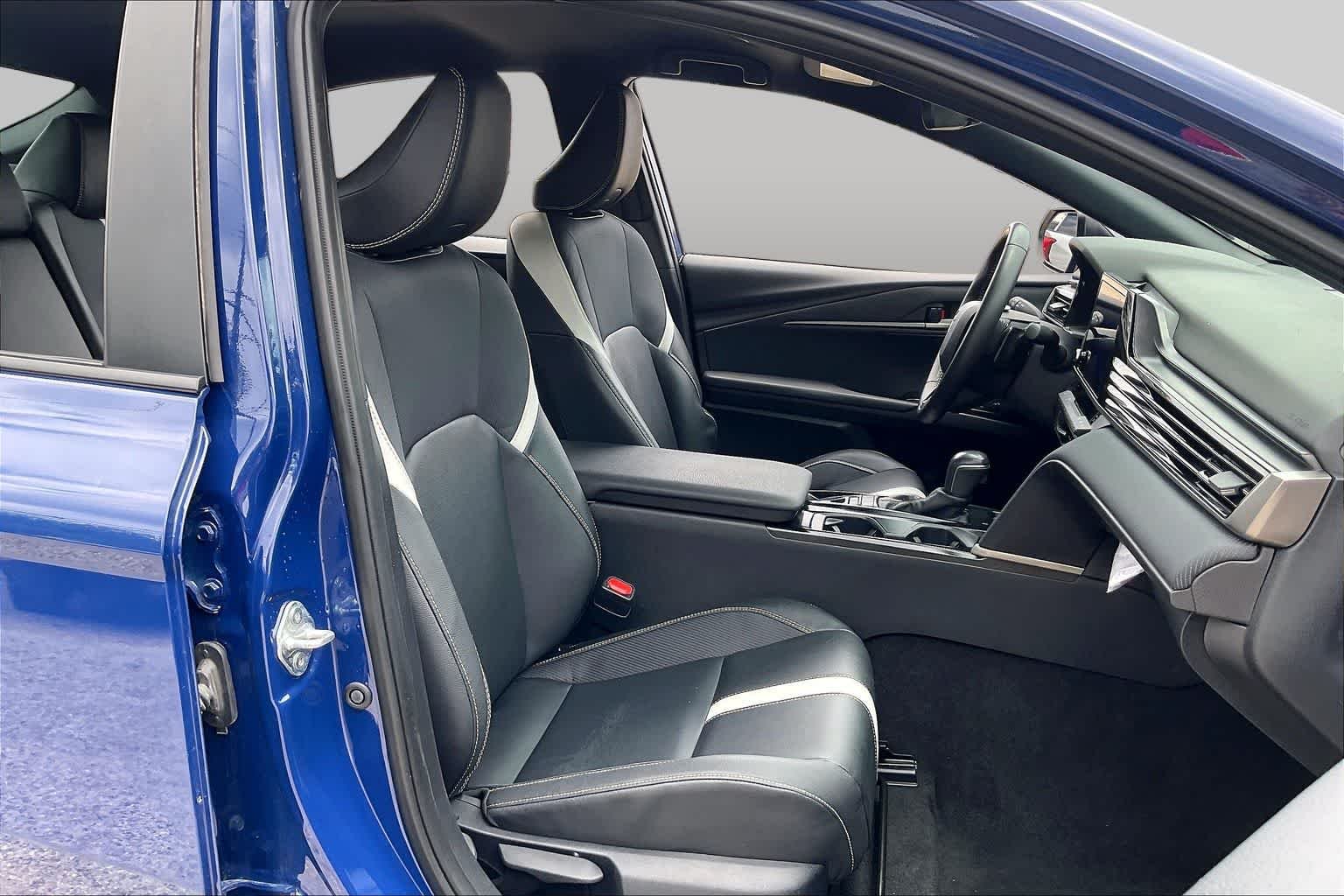 Used 2025 Reservoir Blue Toyota SE image 9