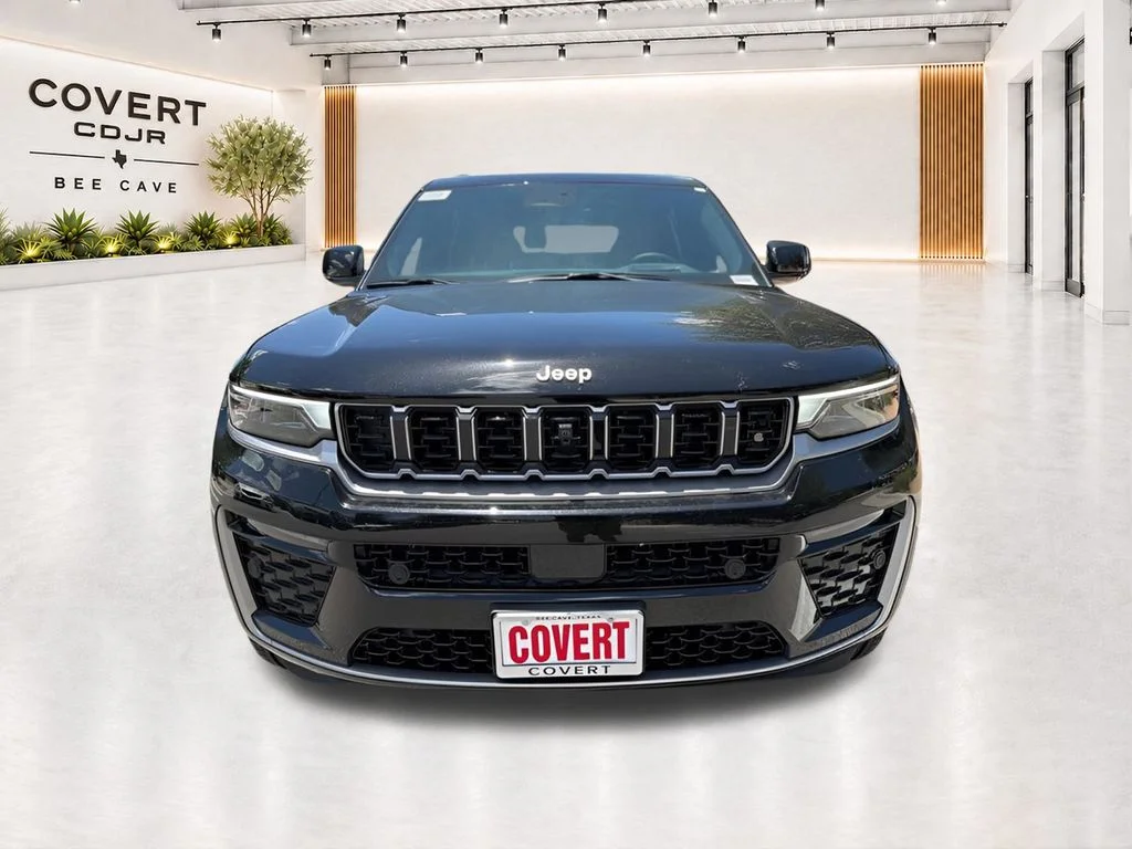 New 2026 Diamond Black Crystal Pearl-Coat Exterior Paint Jeep Summit image 4