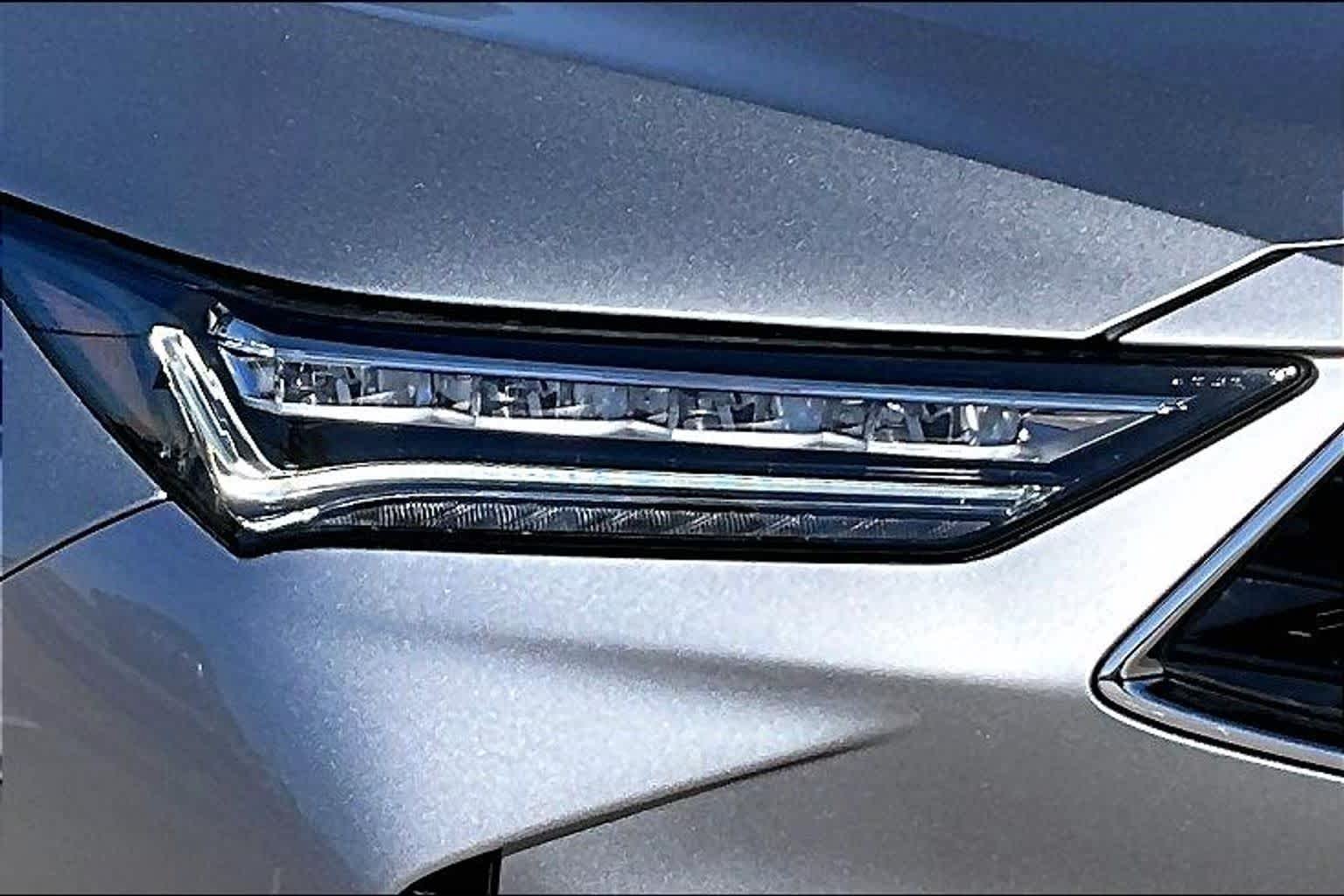 New 2026 Solar Silver Metallic Acura w/Advance Package image 13