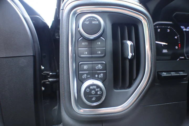 Certified Used 2021 ONYX BLACK GMC AT4 image 9