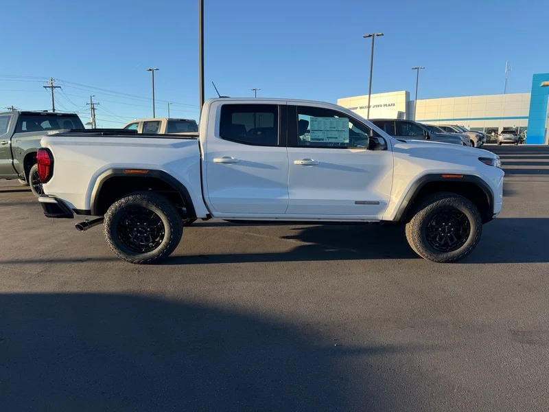 New 2026 Summit White GMC Elevation image 2