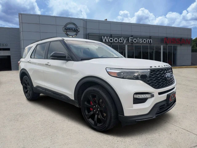 Used 2023 White Ford ST image 1