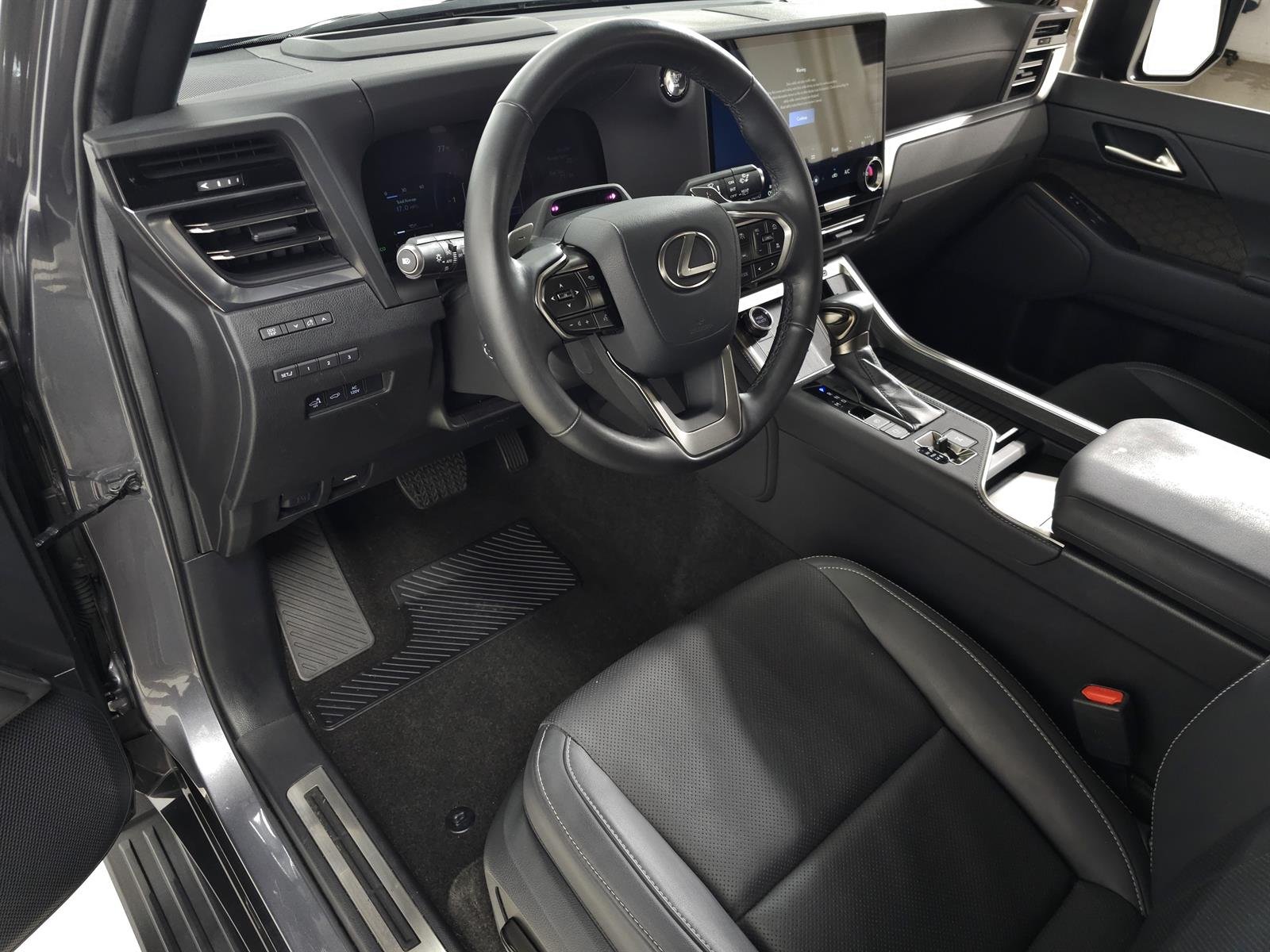 Certified Used 2024 Nebula Lexus PREMIUM+ image 18