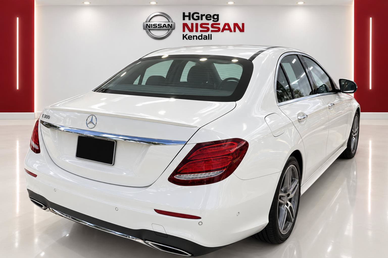 Used 2017 White Mercedes-Benz E 300 image 2