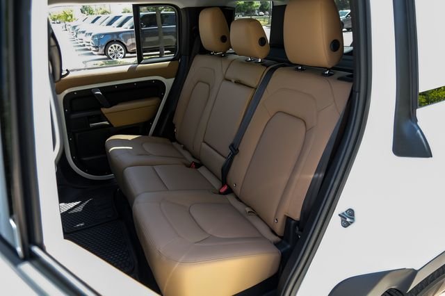 New 2026 Fuji White Land Rover S image 50