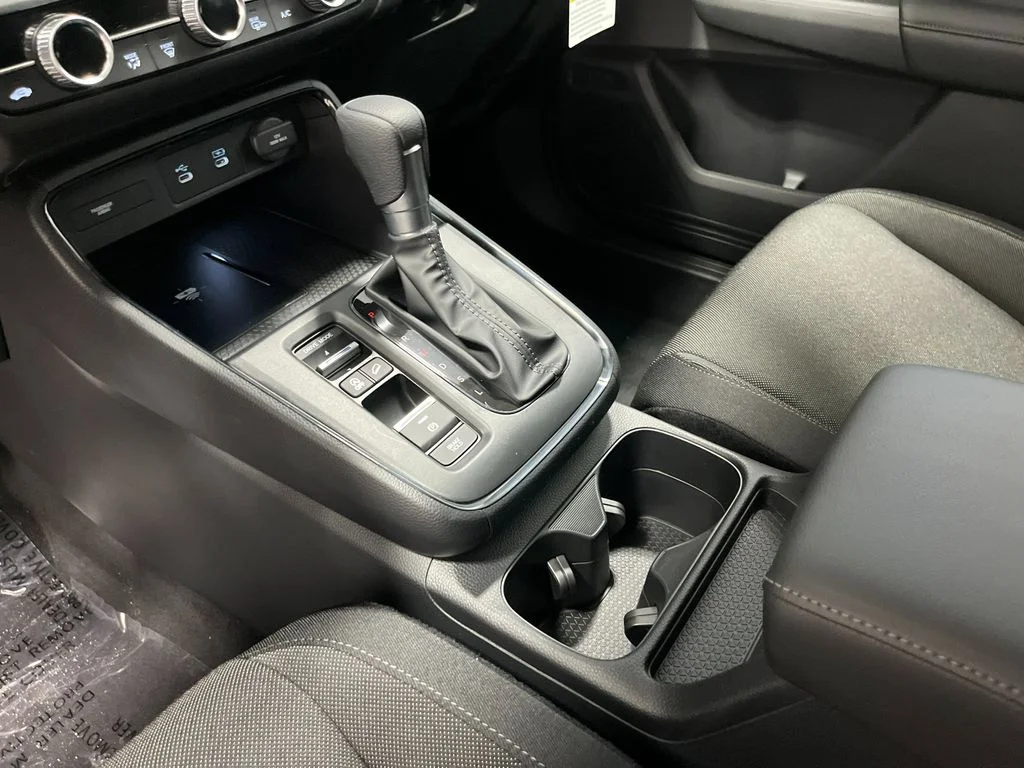 New 2026 Platinum White Pearl Honda AWD EX image 22
