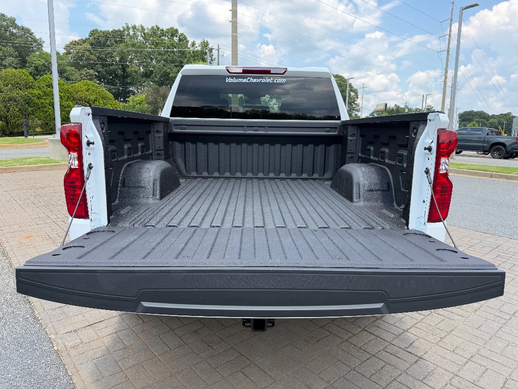 New 2026 Summit White Chevrolet Custom image 19