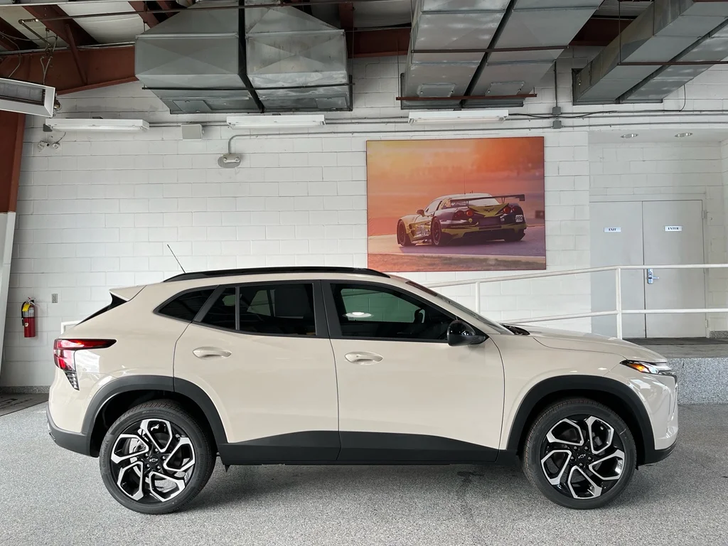 2026 Chevrolet Trax RS - Photo 11