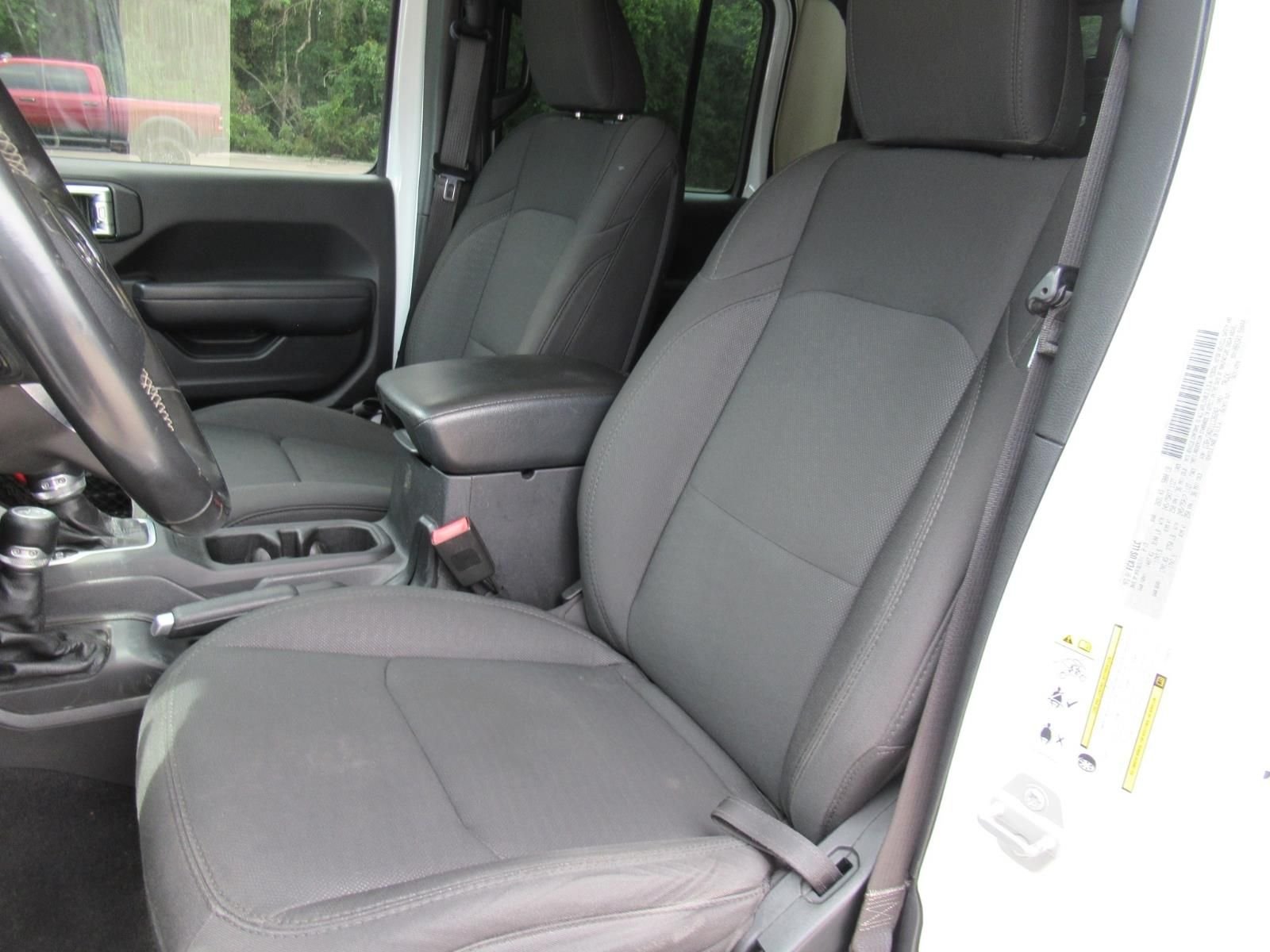 Used 2020 White Jeep Sport image 19
