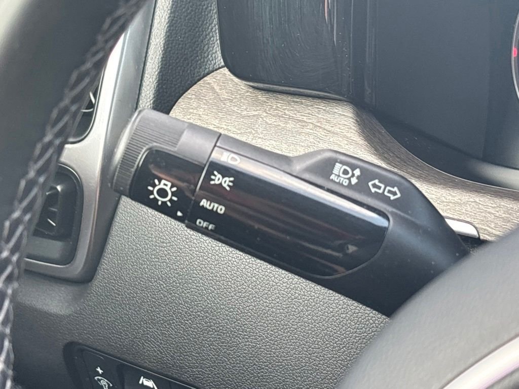 Certified Used 2023 Silver Kia X-Line S image 29