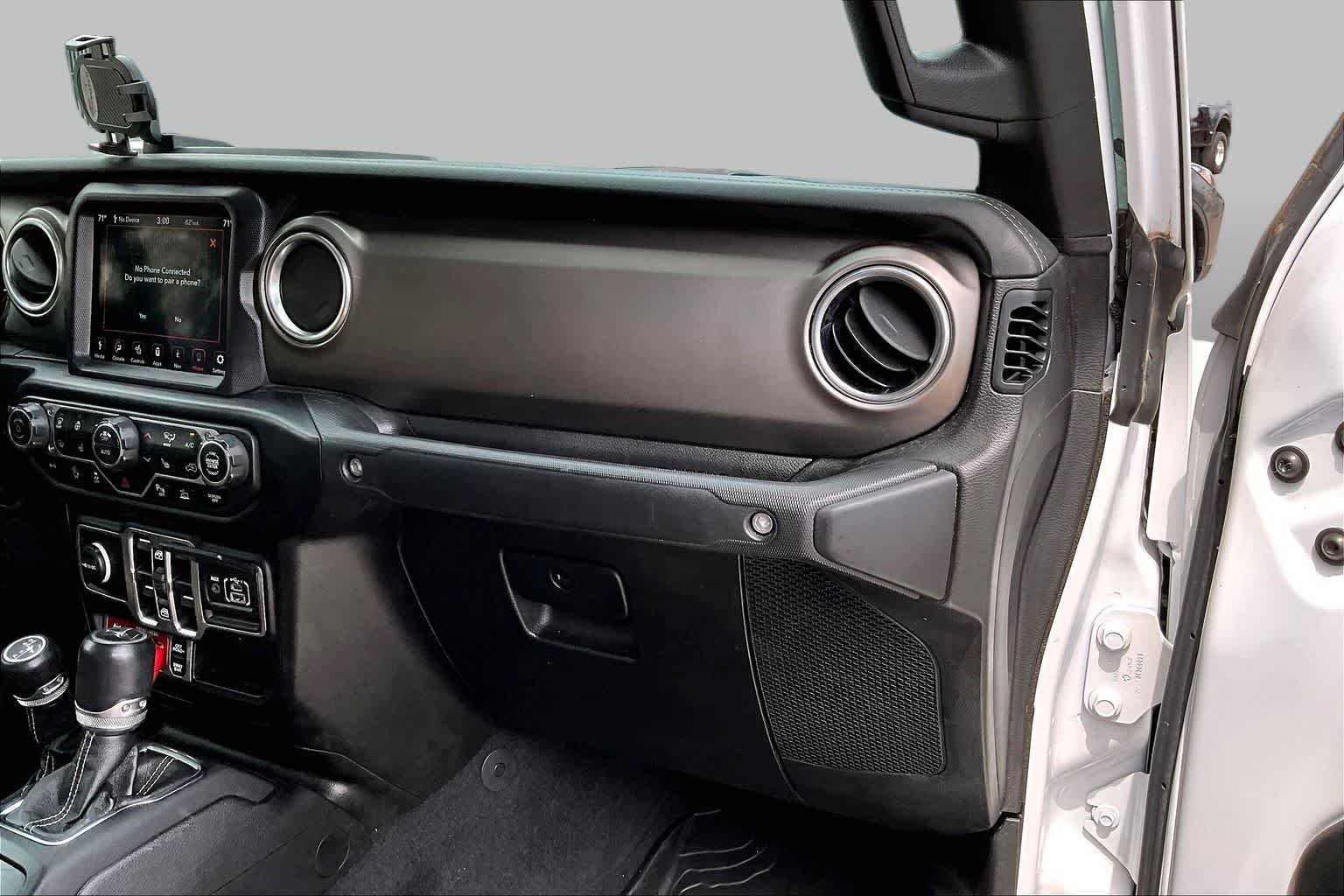 Used 2020 Bright White Clearcoat Jeep Rubicon image 19