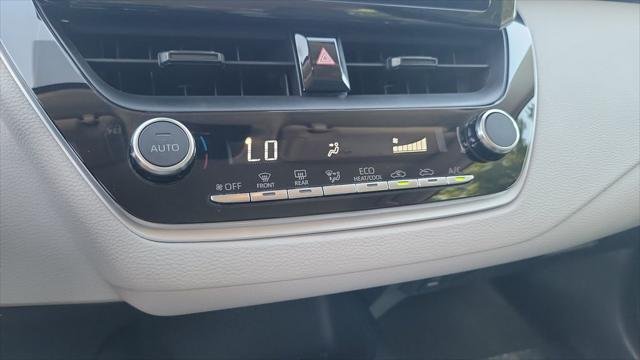 Certified Used 2024 WIND CHILL PEARL Toyota  image 15