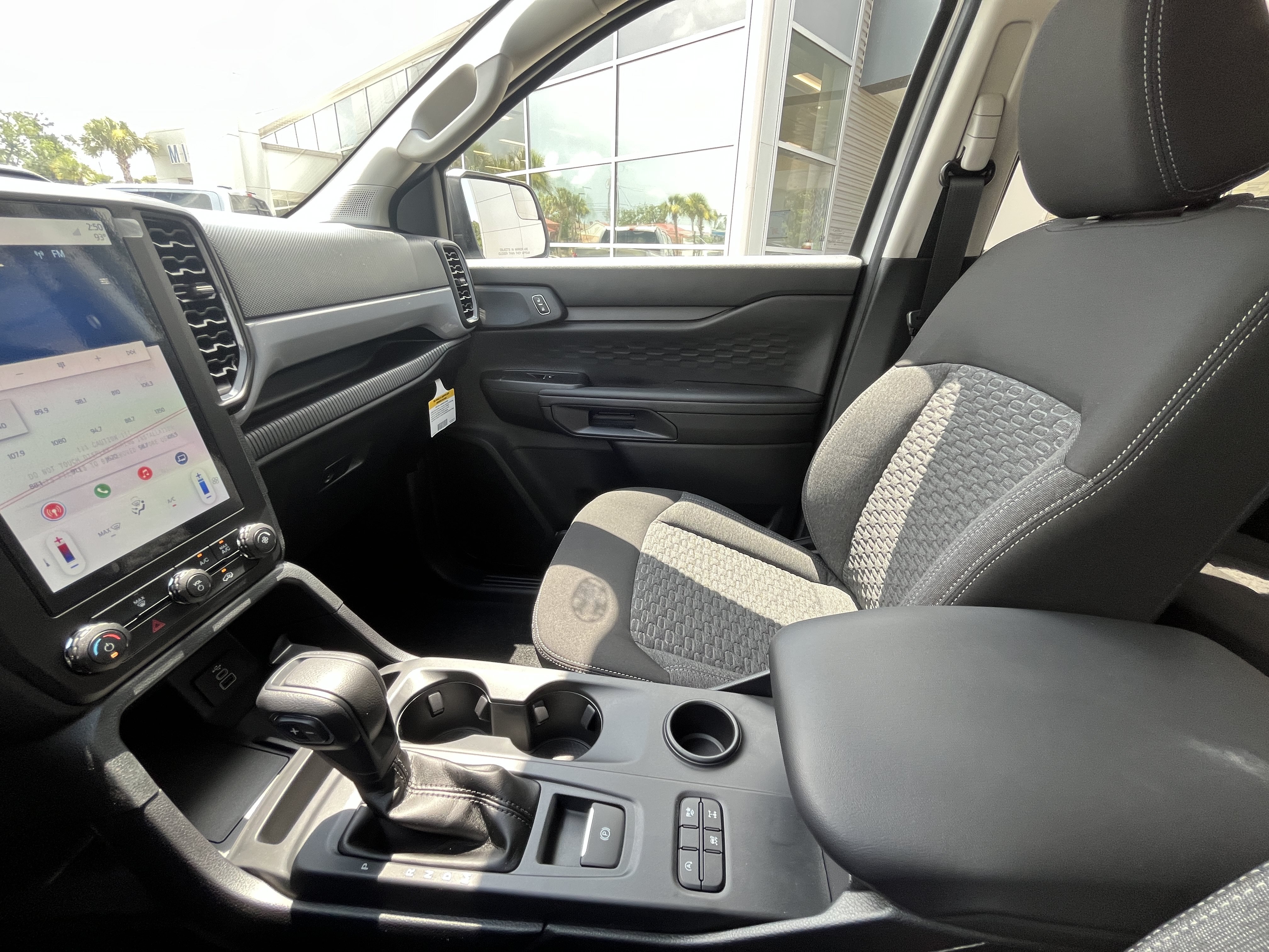 New 2026 Oxford White Ford XL image 16