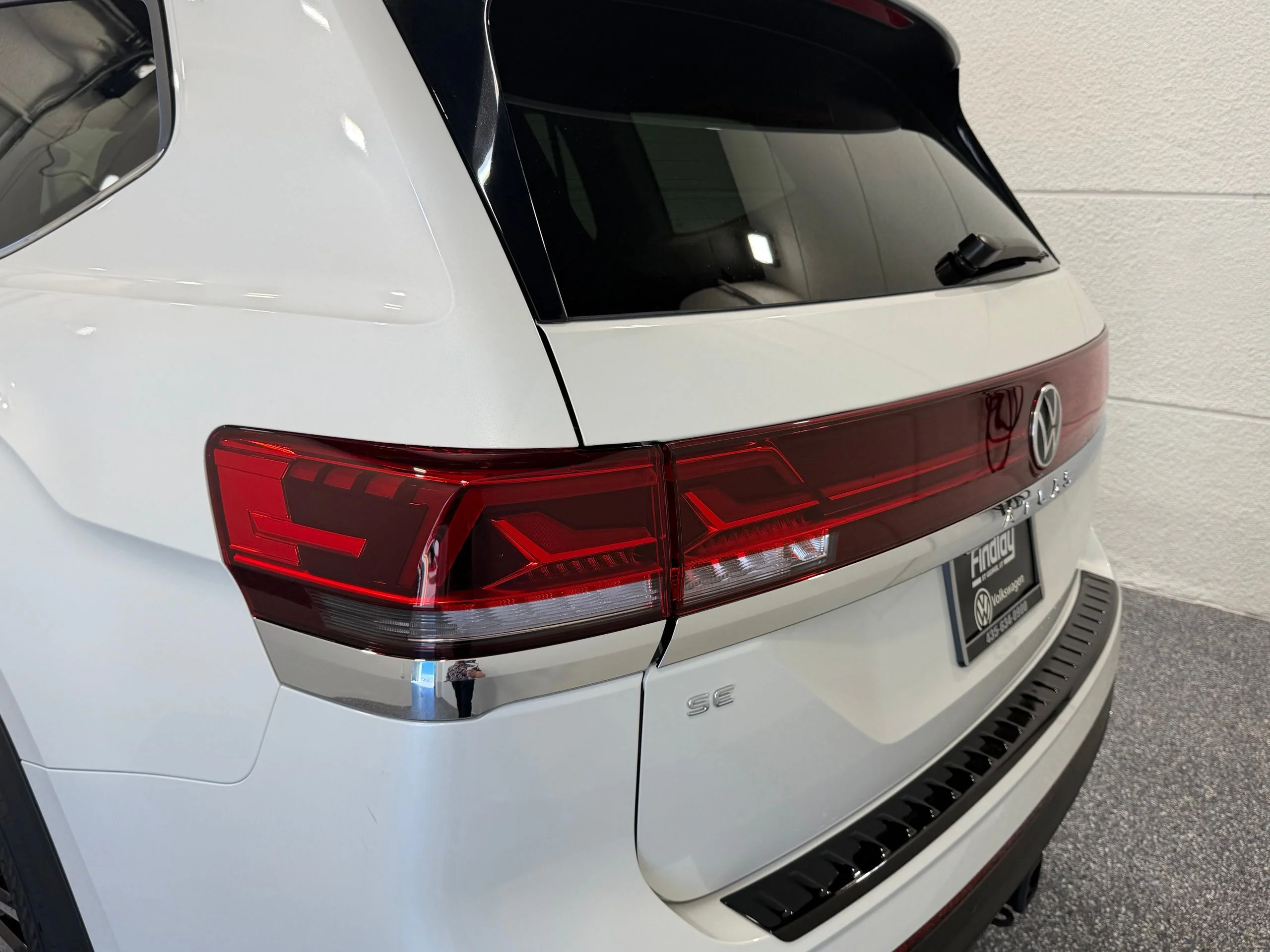 New 2026 White Volkswagen 2.0T SE w/Technology image 16