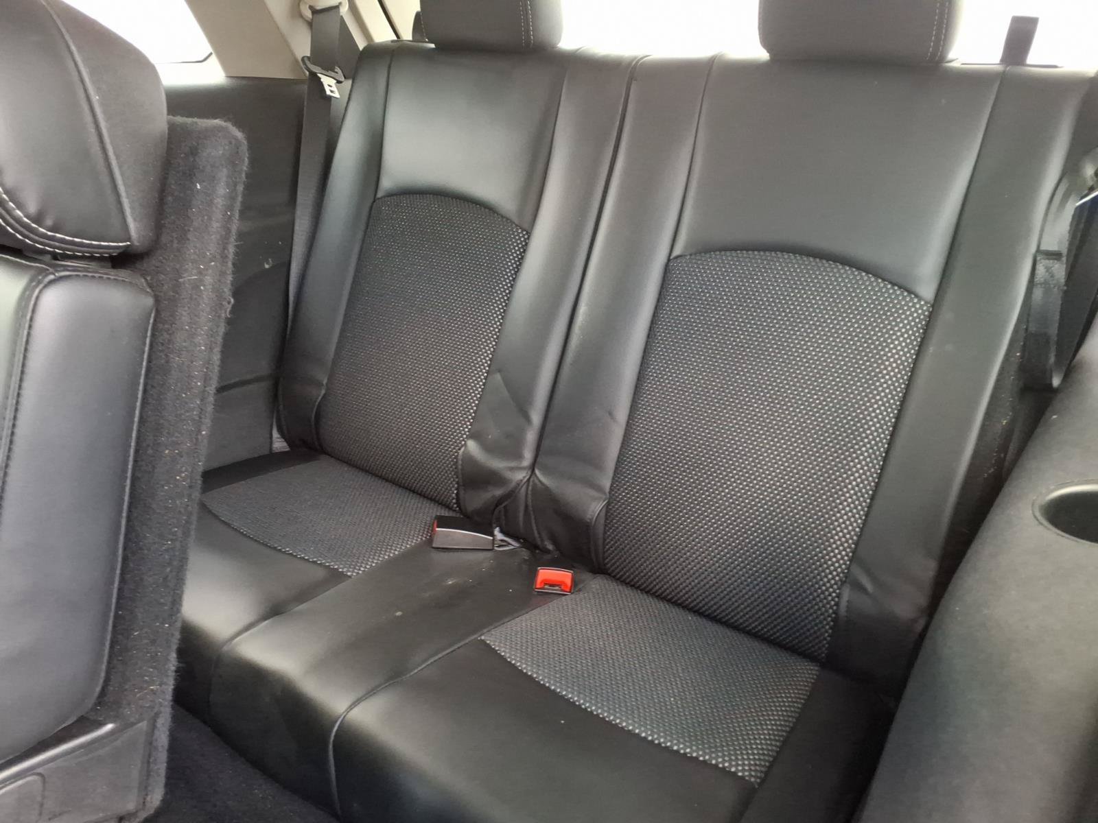 Used 2019 Pitch Black Clearcoat Dodge Crossroad image 14