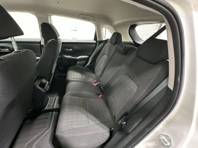 Certified Used 2025 Lunar Silver Metallic Honda LX image 14