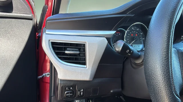 Used 2016 Red Toyota LE image 21