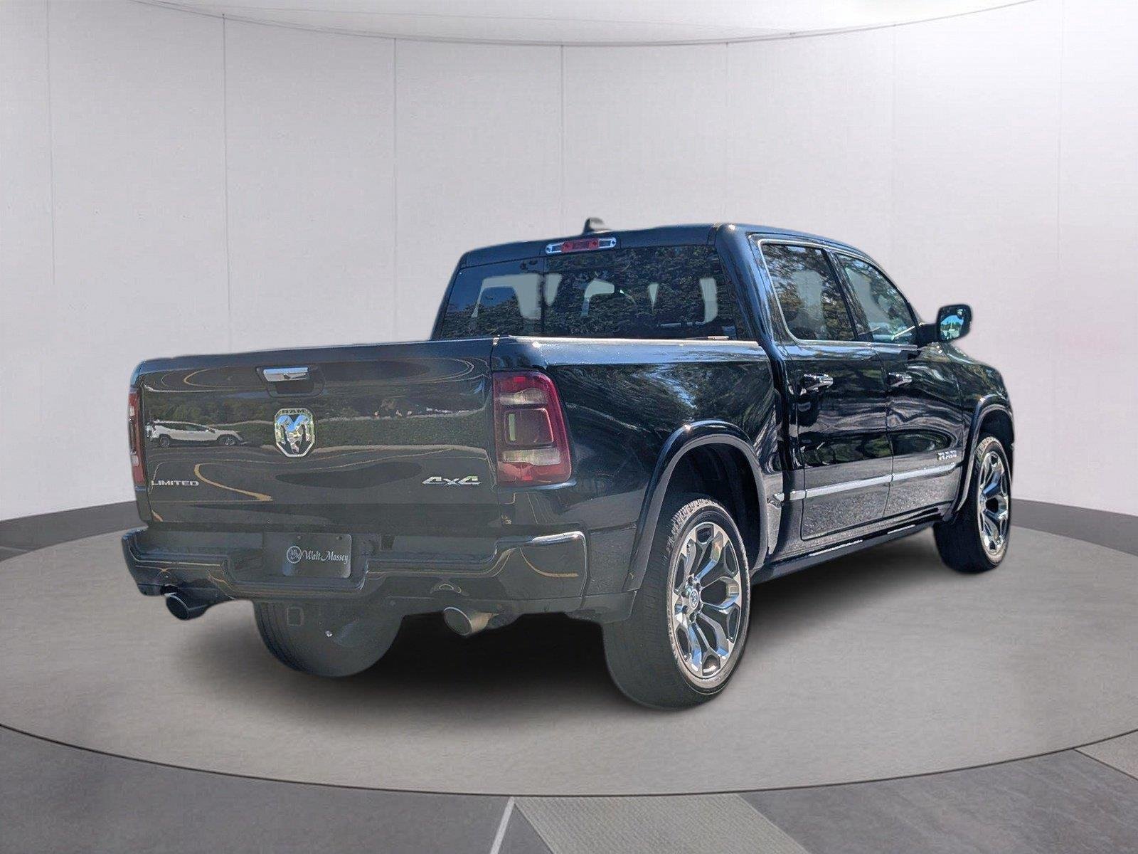 Used 2020 Diamond Black Crystal Pearlcoat Ram Limited image 5