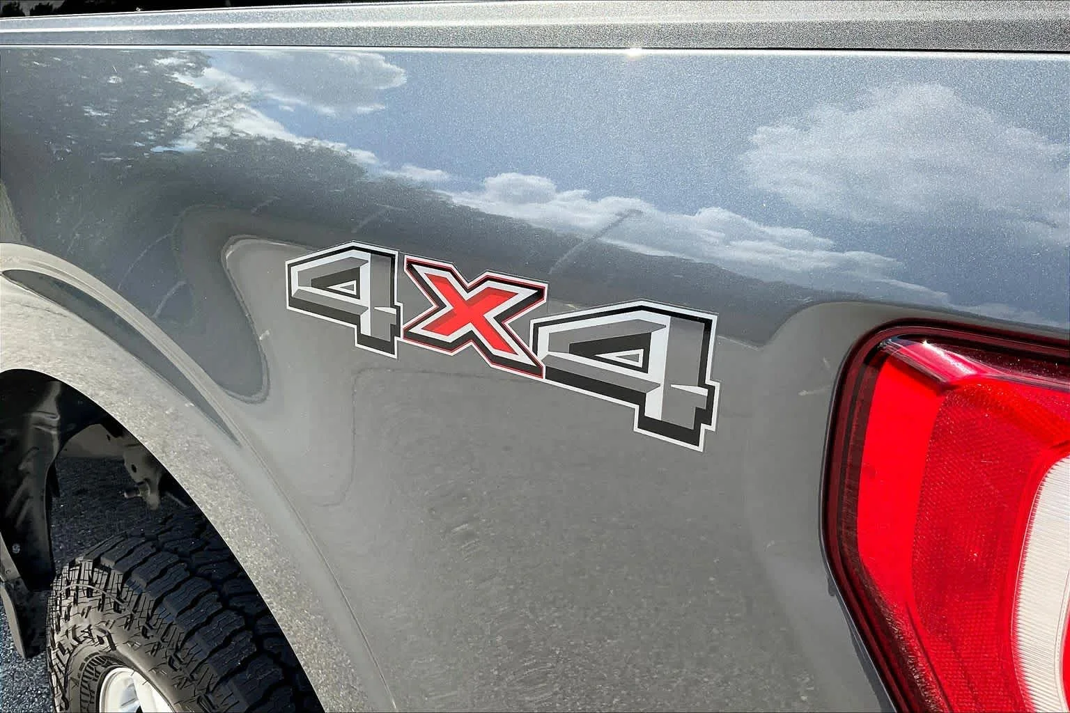 Used 2023 Carbonized Gray Metallic Ford XLT image 10