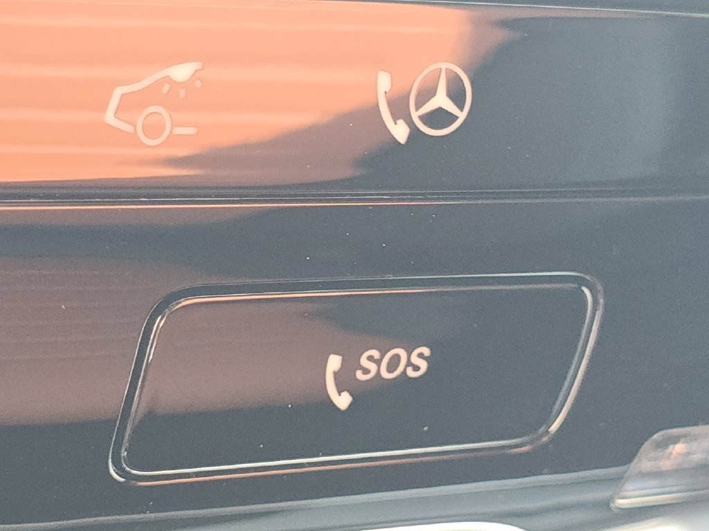 New 2027 Graphite Grey Metallic Mercedes-Benz GLC 300 image 47
