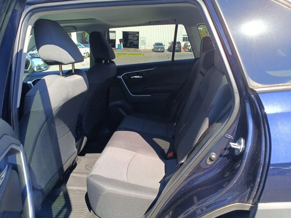 Used 2021 Blue Toyota XLE image 5