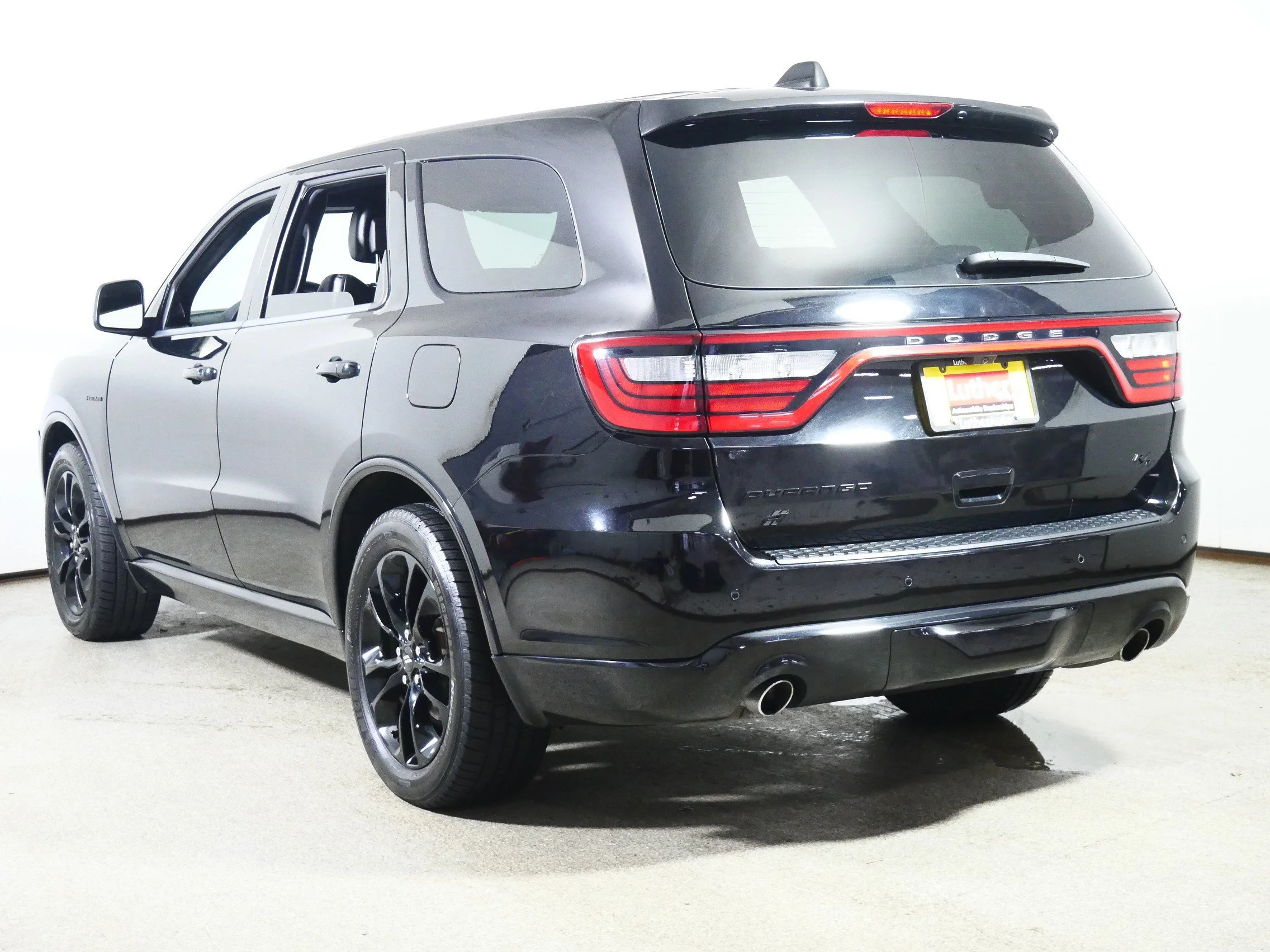 Used 2020 DB Black Clearcoat Dodge R/T image 5