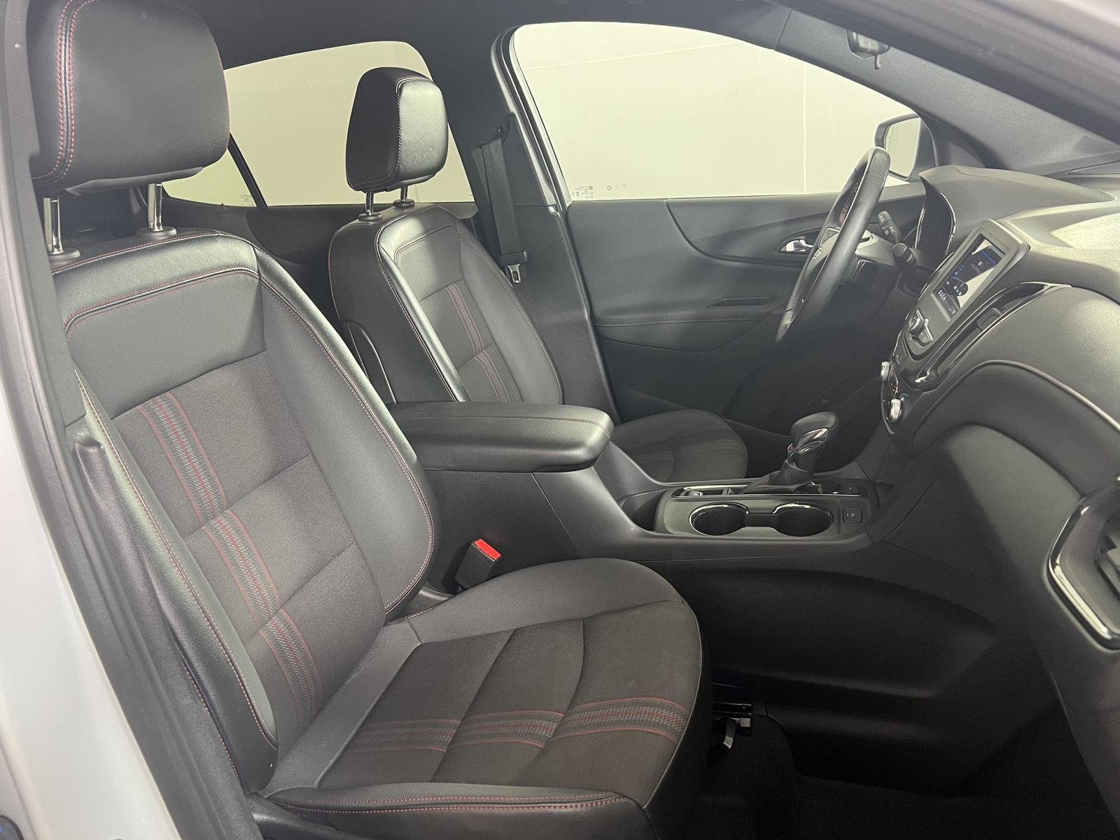 Used 2024 Summit White Chevrolet RS image 21