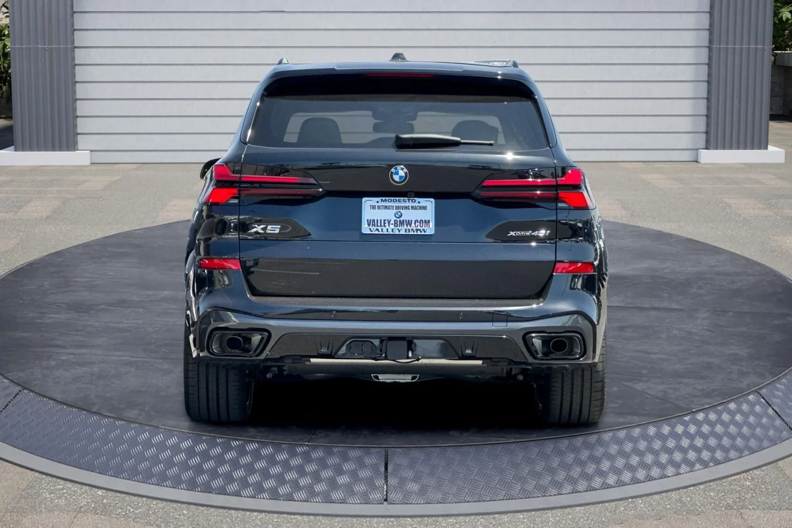 New 2026 Black Sapphire Metallic BMW xDrive40i image 5
