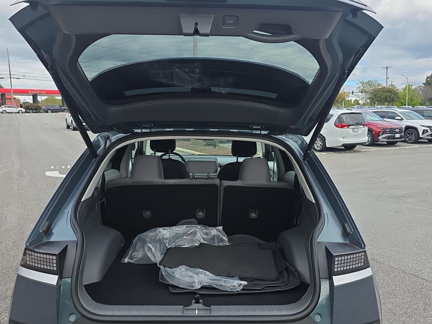 Used 2024 Digital Teal Hyundai SEL image 13