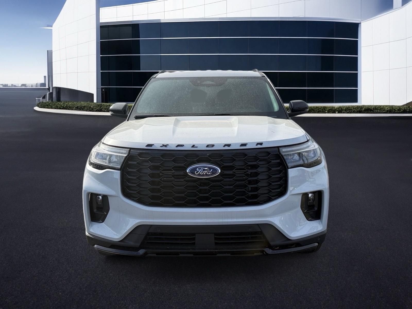 New 2026 Space White Metallic Ford ST-Line image 2