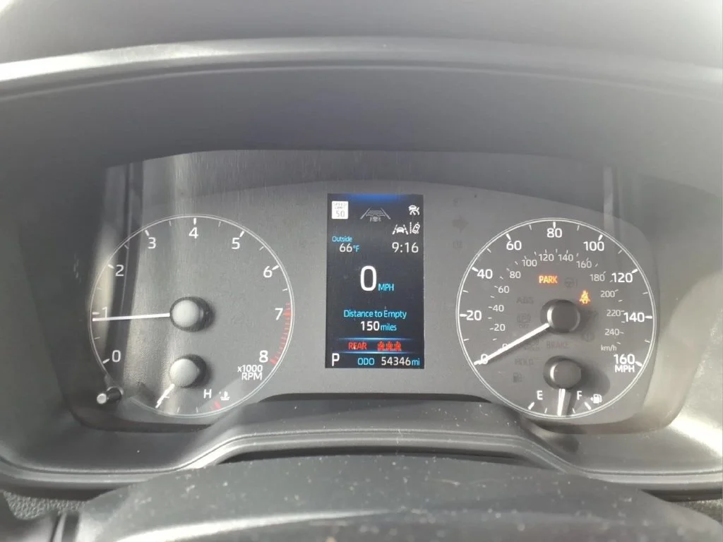 Used 2023  Toyota LE image 25