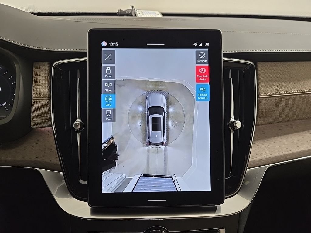 2026 Volvo XC90 Plus - Photo 19