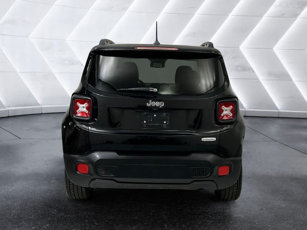 Used 2017 Black Jeep Latitude image 5