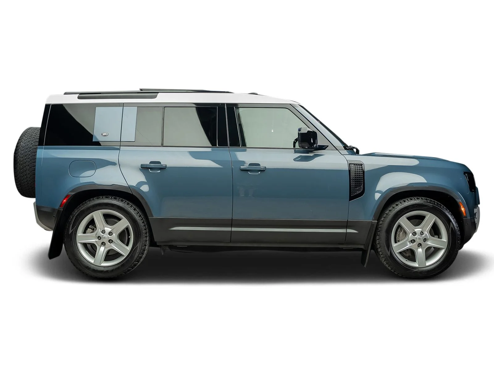 Used 2020 Blue Land Rover HSE image 25