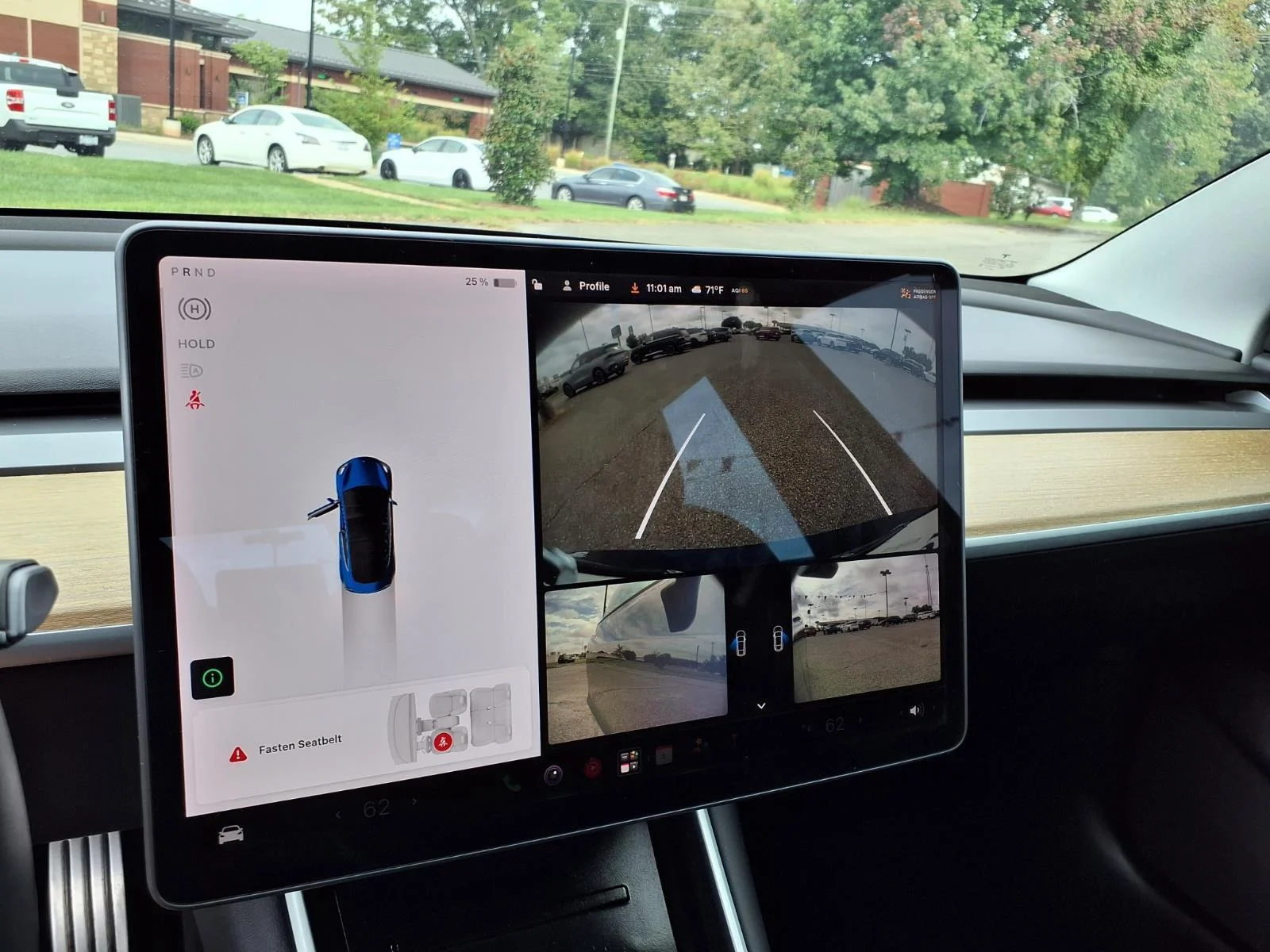 Used 2019 Deep Blue Metallic Tesla Long Range image 4