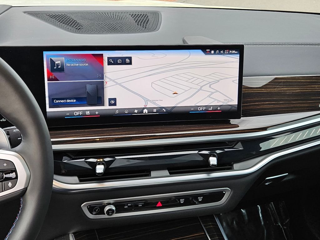 Certified Used 2026 Alpine White BMW M60i image 31