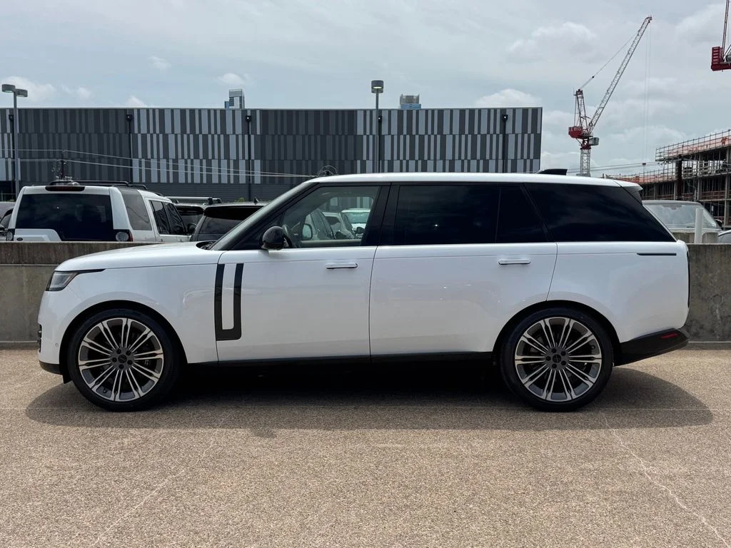 New 2026 White Land Rover Autobiography image 6