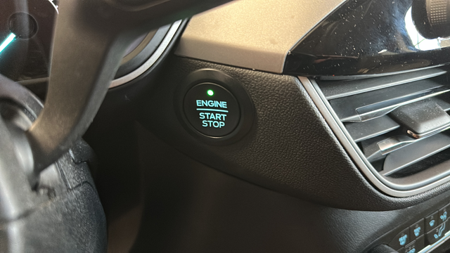 Used 2020 Magnetic Metallic Ford SE image 21