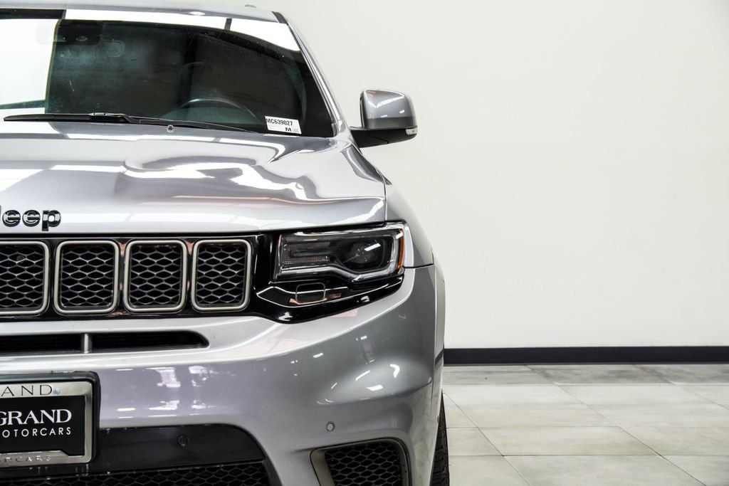 Used 2021 Silver Jeep Trackhawk image 4