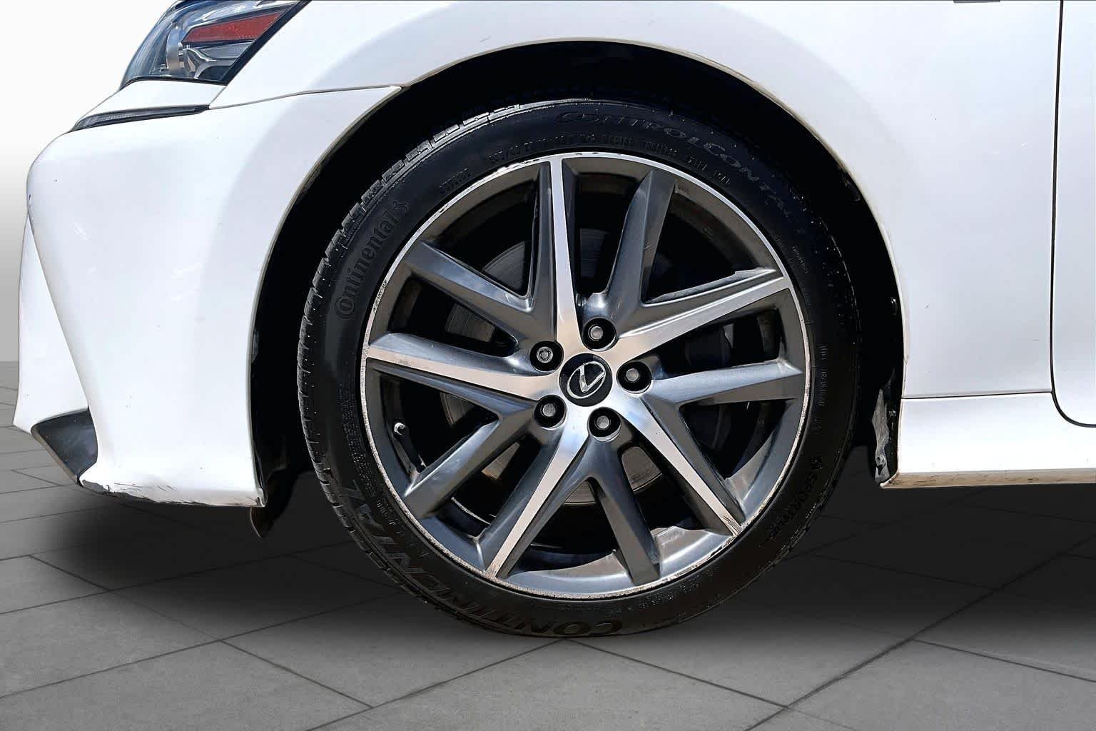 Used 2016 Ultra White Lexus F Sport image 11